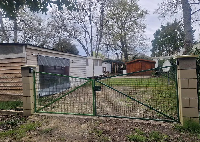 Bungalow charmant à Saint-Pierre-d'Oléron 35 m² avec terrasse * Saint-Pierre-d'Oleron